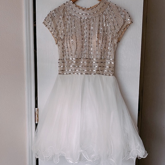 savannah nights ☆ homecoming dress (size 6) - Picture 1 of 6